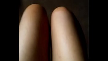 Preview 4 of Son Rape Aunty - Hot Ebony flapping thighs and legs