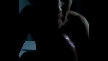 Preview 1 of Phim Sexu90 - Chupando o amante e o corno olhando.