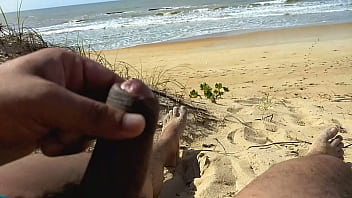Preview 2 of Pinoy Celebrity Hunk Scandal - Punheta e gozada na praia de Ita&uacute_nas ES