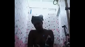 Preview 3 of Scarlet Ryan - Swathi naidu sexy bath for video sex WhatsApp  7330923912