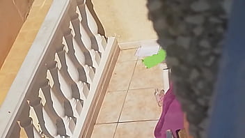Preview 4 of Jungle Attack - Mi vecina con las tetas al aire