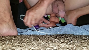 Preview 1 of Milf Twinka - Cumming down my leg with my toy