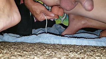 Preview 4 of Milf Twinka - Cumming down my leg with my toy