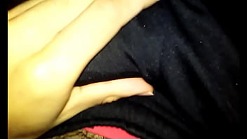 Preview 1 of Buso Pinay Big Slut - Bulto y pija argentino