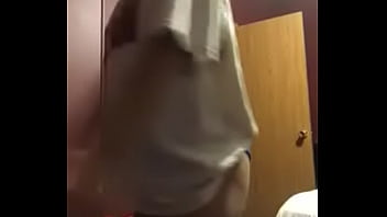 Preview 4 of Japang Selingku Dengan Isteri - girl trying to twerk