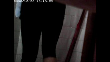 Preview 1 of Full Hot Saxy - Filmei o banho da minha tia escondido