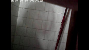 Preview 4 of Full Hot Saxy - Filmei o banho da minha tia escondido