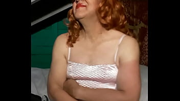 Preview 1 of Australian School Girl Fucking - ROSSA travesti diferente 2