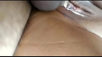 Preview 4 of Indian Mom Sex With Foreigners - Comendo a bucetinha da minha esposa de manh&atilde_