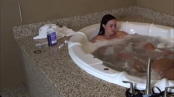 Preview 3 of Gangrpe Xxx - bri4bbc bubble bath black cock bj show promo