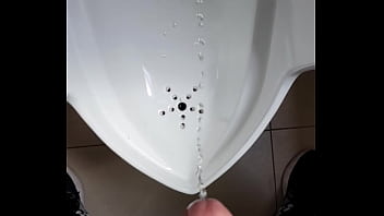 Preview 1 of Sexy Kitana Naked - toilet