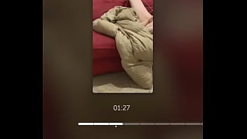 Preview 2 of Wwwpinflixcom Videos - Milf playing and teasing on periscope