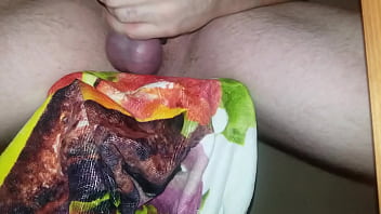 Preview 2 of Lesbo In 69 - Come get some of this dick