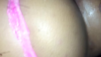 Preview 4 of Selena Strapon Ferro Network - Chupando a bucetinha dela antes de meter gostoso nessa safada