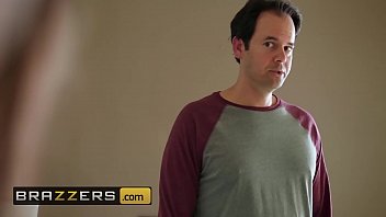 Preview 2 of Fj K - Teens like it BIG - (Gia Derza,  Xander Corvus) - Cheeky Cheerleader - Brazzers