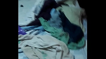 Preview 1 of Kom Pissing - Chupando el juguete de mami 10 parte 2