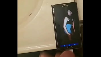 Preview 1 of Xxx Iaeo - Cumming on one of my friends