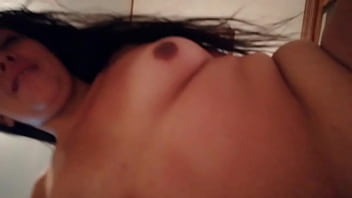 Preview 4 of Mom Olb Xxx - Mi t&iacute_a se mueve rico