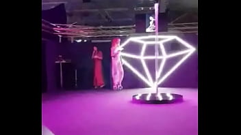 Preview 2 of Gun Seller - Golden Diamond Presentation Erotic Festival 2019