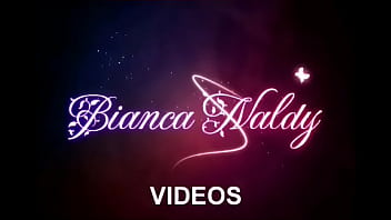 Preview 1 of 18 Xxx Saxy Hd Video - Bianca naldy em: momento de recebe presente e carinho de algum f&atilde_!!!