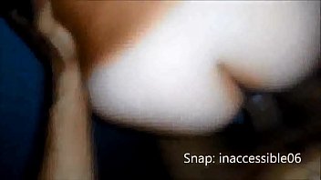 Preview 1 of Alice Moss Defloration - بيمسكها يرفع رجليها حولين وسطه وينكها