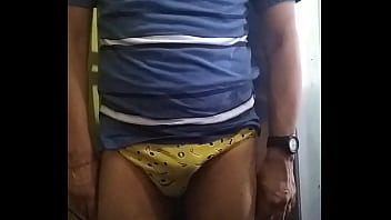 Preview 1 of New Looking Son - Masturbando en la cocina de mi casa hoy jueves 23 mayo 2019