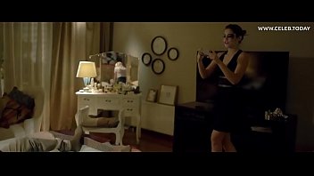 Preview 4 of Erotika Kino - V&iacute_deo de sexo com uma galega e keanu reeves