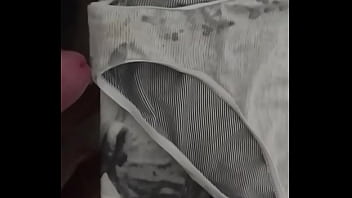 Preview 4 of Busty Hiry - corrida en bragas de mi mujer 29 (cum in pants of my wife)