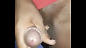 Preview 3 of Malayala Masala Porn300 - Gizelly Urach mostrando o dote