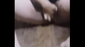 Preview 4 of Goupi India Girl Fuking - Rica Latina se Masturba