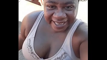 Preview 4 of Futanari Selfsuck - Pamelly tomando sol e se mostrando