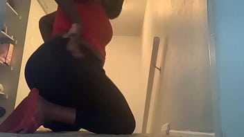 Preview 1 of Coccovision Beach - Ig: queenrobincartel who wants this tight wet fat ass