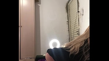 Preview 4 of Mi Cunada Se Orina En Orgasmo - Comeu o cu da pequena inteada minha mulher saiu pra da o cu e me deixo sozinho com ela ( sex toy )