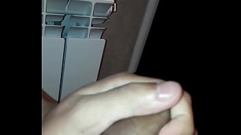 Preview 4 of Fuckable Girl - Paja en el ba&ntilde_o