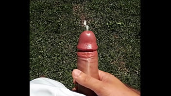 Preview 4 of Teen Bbc Slut - Puxando a bermuda de futebol e gozando
