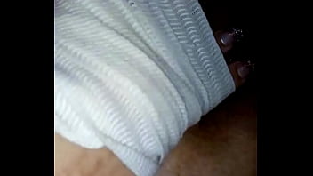 Preview 4 of Young Guy Ang Mom - Lastimada pero bien excitada..