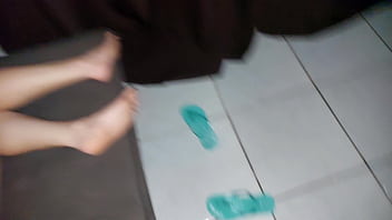 Preview 1 of Pesta Sex Gangbang - enteado pede para madrasta dividir sua cama com ele