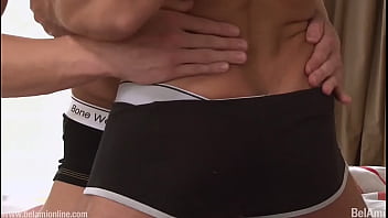 Preview 2 of Momom Avec Son Fils - gay hunk