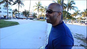 Preview 1 of A Nissa Kate Barack - Rose Monroe is South Beach Cruising