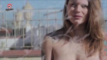 Preview 2 of Mom And Dad Yung - Xgirl Renata em Barcelona