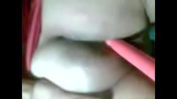 Preview 4 of Aunty Fuc - bombilla abre su culo