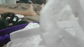 Preview 1 of Tiny Girl Massive Squirt - Caiu no wats !!! Me masturbei e gozei na calcinha da minha cunhada !!! Ela viu o video e postou no grupo da familia !!!