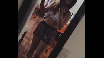 Preview 2 of Sexvillag Com - hermosa chica sensual grab&aacute_ndose fitgirl