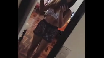 Preview 1 of Sexvillag Com - hermosa chica sensual grab&aacute_ndose fitgirl
