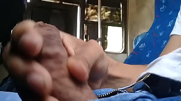 Preview 4 of Wxwwx - En el bus