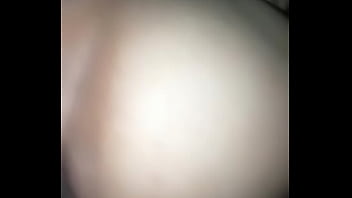 Preview 4 of Two Girls Pissing On Guy - Negao comendo casada