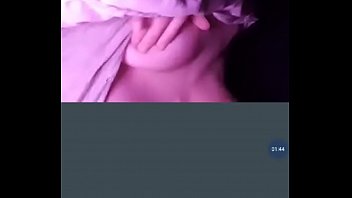 Preview 3 of Divva 1 - Chica se toca sus pechos