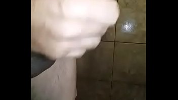 Preview 2 of Adult Sexmovoes - Palzudo tomando banho e batendo uma