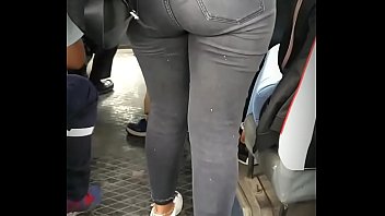 Preview 1 of Abbi Secraa Porn - traseros grandes en el bus venezolana vs peruana