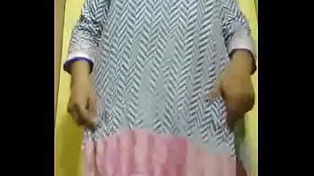 Preview 1 of Raven Bqy - Desi guy wearing girl dress show his bubble ass